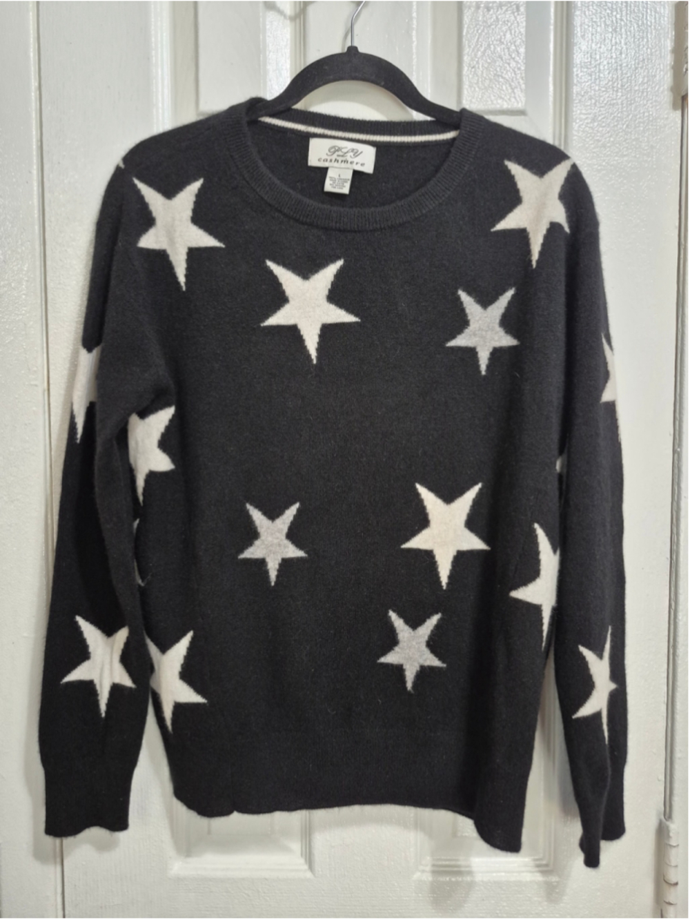 Women's PLY Cashmere Star Print Crew Neck Sweater Black White Size L